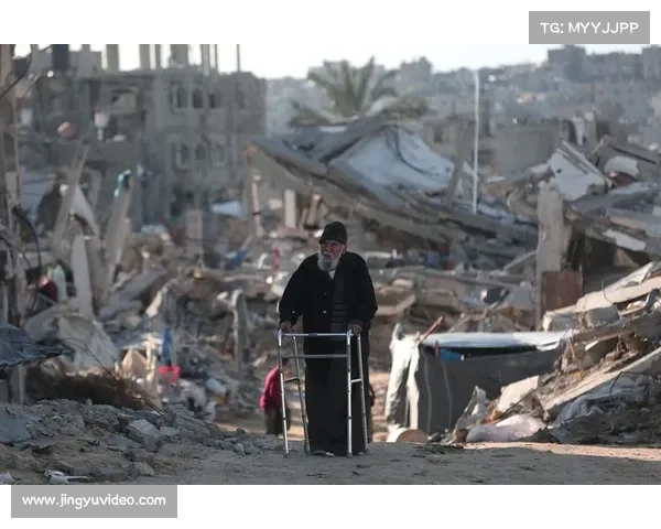 阿卜杜勒-拉赫曼·亚赫亚耶夫首秀惊艳，拳坛关注其未来